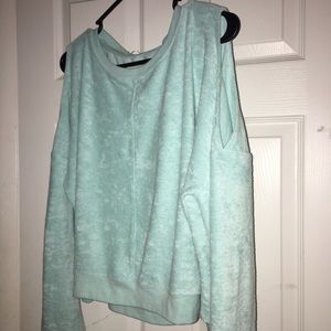 Aeropostale’s open shoulder shirt